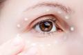 Podizanje krema za kožu oko očiju: odabrati pravilno